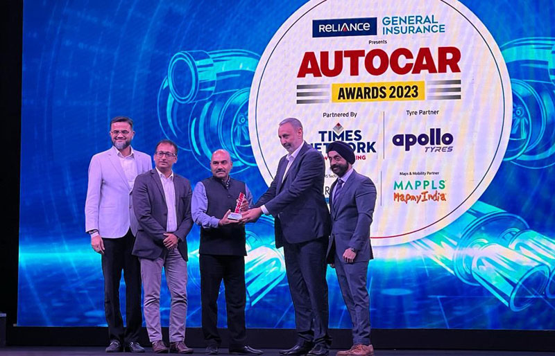 Toyota Innova HyCross wins ‘MPV of the Year’ at Autocar Awards 2023
