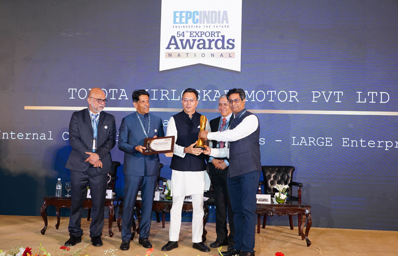 Toyota Kirloskar Motor Honoured with ‘Star Performer Award’ at the Prestigious EEPC India National Export Awards 